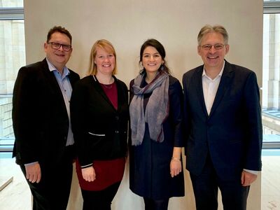 Die Teutonenriege im Bundestag: Stefan Schwartze, Wiebke Esdar, Elvan Korkmaz-Emre und Achim Post