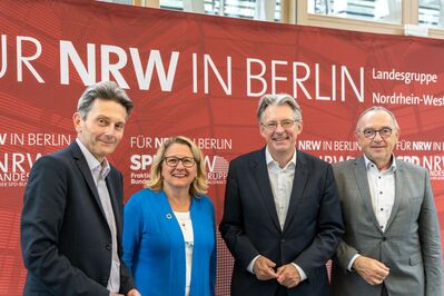 v.l. Rolf Mützenich, Svenja Schulze, Achim Post, Norbert Walter-Borjans